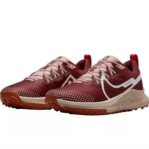 Nike react pegasus trail 4 men 8.5 women 10